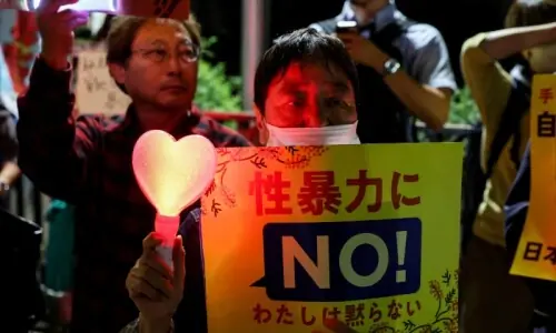 US military on Okinawa face curfew, alcohol ban after woman's alleged murder by American Marine US military on Okinawa face curfew, alcohol ban after woman's alleged murder by American Marine