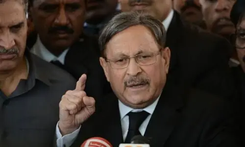 PPP stalwart Farooq Naek resigns from Judicial Commission of Pakistan PPP stalwart Farooq Naek resigns from Judicial Commission of Pakistan