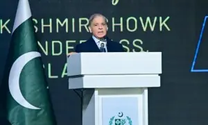 PM Shehbaz urges PTI to call off long march, resolve issues through dialogue PM Shehbaz urges PTI to call off long march, resolve issues through dialogue
