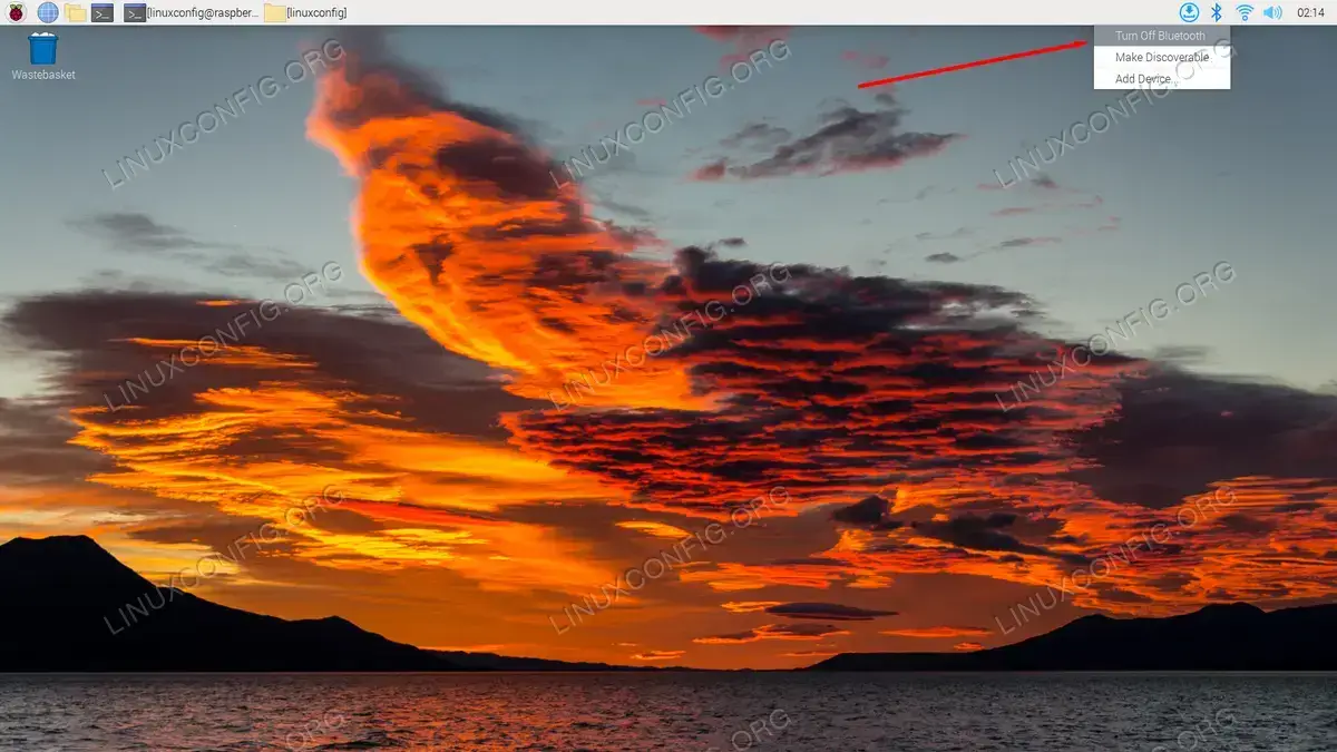 Enabling and disabling Bluetooth from the desktop's task bar