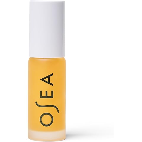 OSEA Hyaluronic Lip Oil Booster &ndash; Clean Beauty Lip Oil for Plump, Glossy, Hydrated Lips &ndash; Nourishing Seaweed & Meadowfoam Oil &ndash; Vegan, Non-Sticky, High-Shine Finish | Hydrates
