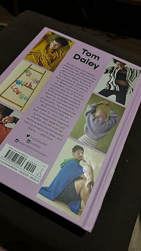Livro de tricô e crochê para todos os níveis.